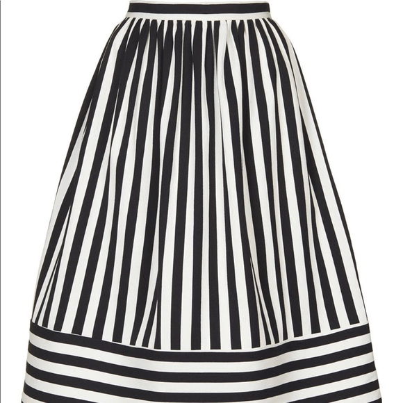 Black and white stripe skirt - Picture 3 of 3